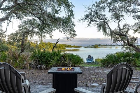 3 Story Haven Fire Pit kayaks updated 360 Views House in Cedar Key