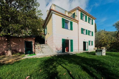 Casa Faveto, new Villa on Golfo Paradiso! Villa in Recco