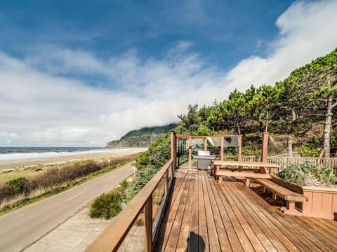 Sea-ing Clearly-MCA#876 House in Manzanita