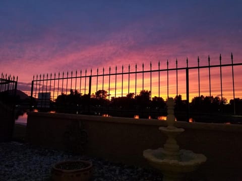 Waterfront, Golf, Camelback Mtn View, 2 Patios House in McCormick Ranch