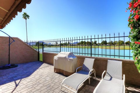 Waterfront, Golf, Camelback Mtn View, 2 Patios House in McCormick Ranch
