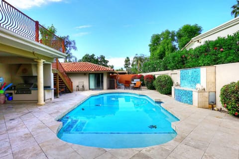 Private Executive Home, Pet Friendly, Walkable House in McCormick Ranch