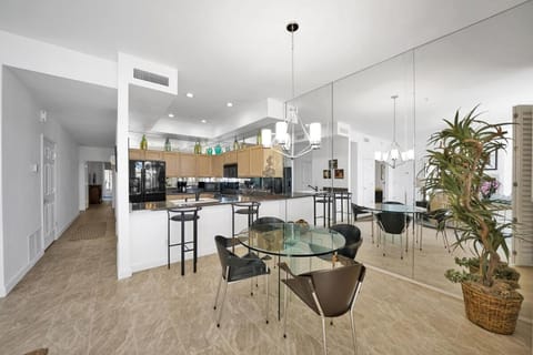 Waterfront 1st Flr, Gated, 2 BD Office, Trail House in McCormick Ranch