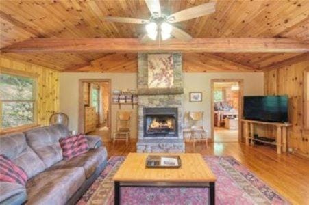 Living room, flat iron