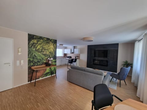 Communal lounge/ TV room, Kitchen or kitchenette, Dining area