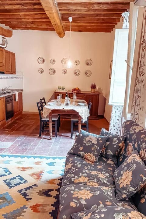 Sogno - Villa Cenami - big POOL with view Apartment in Emilia-Romagna