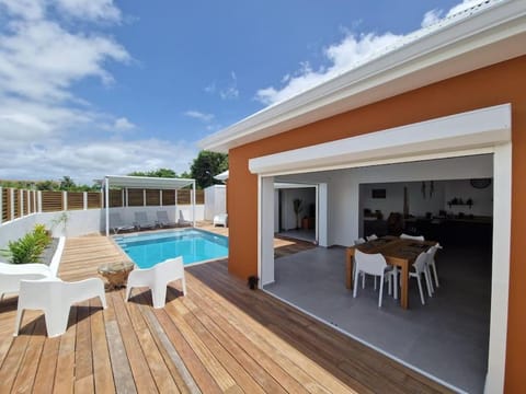 Property building, Pool view, sunbed