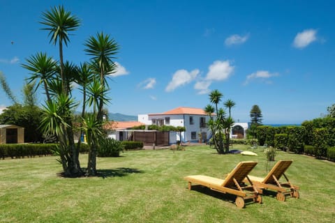 Garden, Seating area