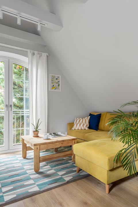 Urokliwy apartament na poddaszu w Gdańsku Apartment in Gdansk