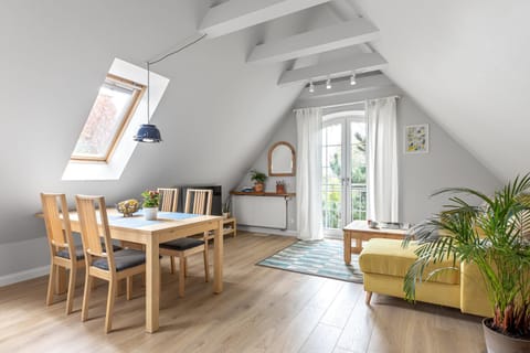 Urokliwy apartament na poddaszu w Gdańsku Apartment in Gdansk