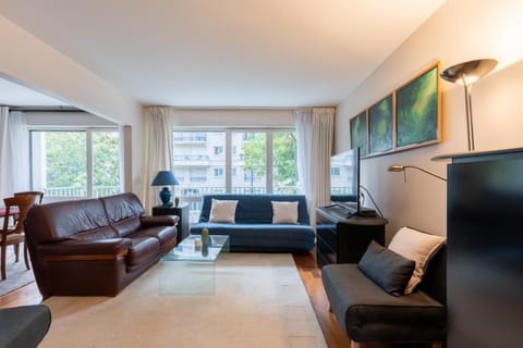 L'Échappée Courbevoie - 2 Chambres Apartment in Courbevoie