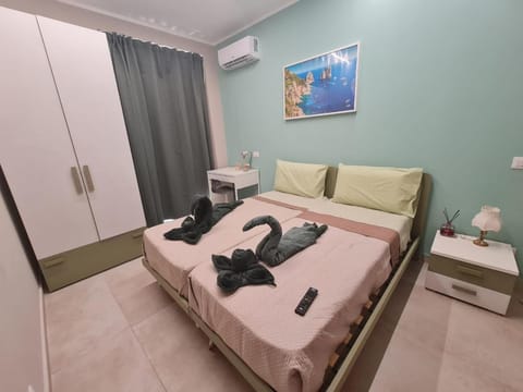 B&B LE TRE ISOLE Bed and Breakfast in Genoa