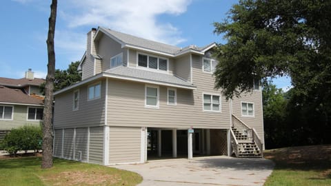 Soundfront, Sound View, Hot Tub, Community Amenities, 528, Celestial Haven House in Corolla