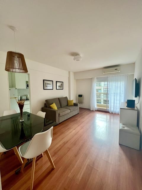 TV and multimedia, Balcony/Terrace, Living room, Dining area, air conditioner