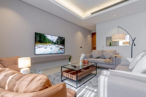 TV and multimedia, Seating area