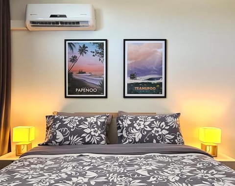 Bed, Bedroom, air conditioner
