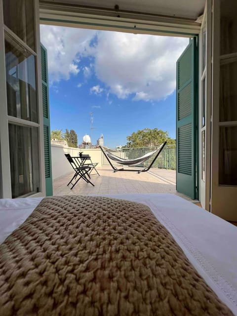 View (from property/room), Balcony/Terrace, Bedroom