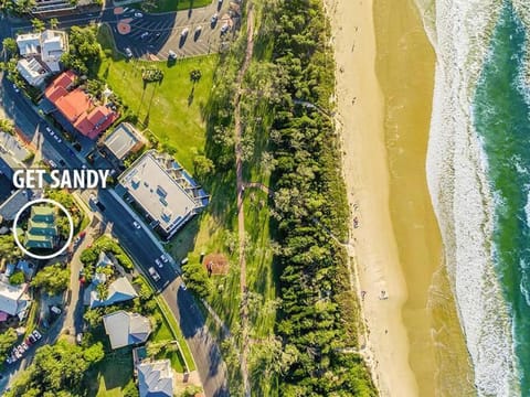 Property building, Day, Natural landscape, Bird's eye view, Beach, Sea view, Street view