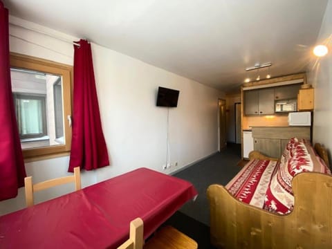 Résidence Arcelle - VAL THORENS location: Studio au coeur de la station, rue piétonne MAE-9105 Apartment in Val Thorens