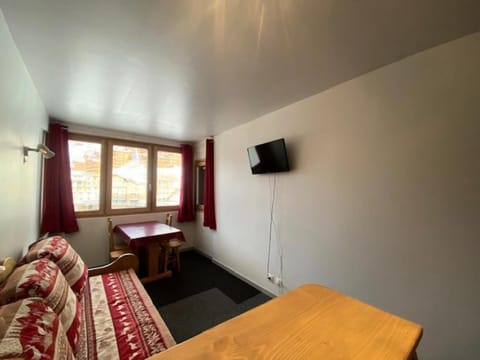 Résidence Arcelle - VAL THORENS location: Studio au coeur de la station, rue piétonne MAE-9105 Apartment in Val Thorens