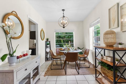 3BR Boho Style Home w Private yard & Firepit House in Miami Shores