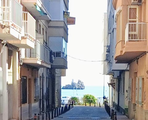 Neighbourhood, City view, Sea view, Street view