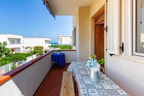 View (from property/room), Balcony/Terrace