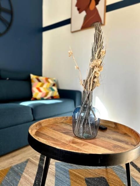 Living room, Decorative detail