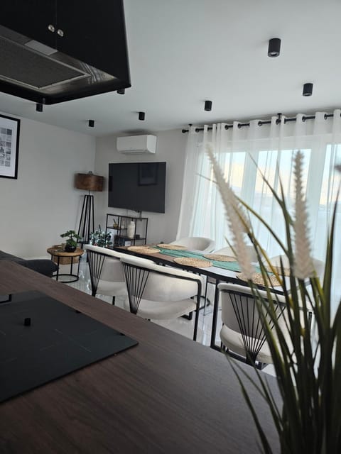 Stylish rooftop avec terrasse à 2pas de Disney Paris Apartment in Chessy