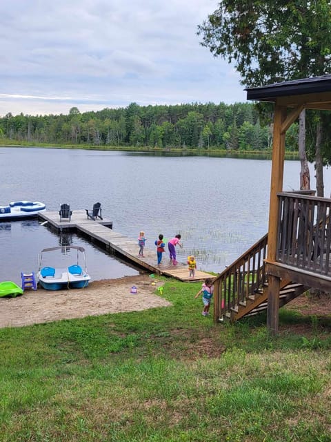 Day, People, Natural landscape, Activities, Lake view, children, group of guests