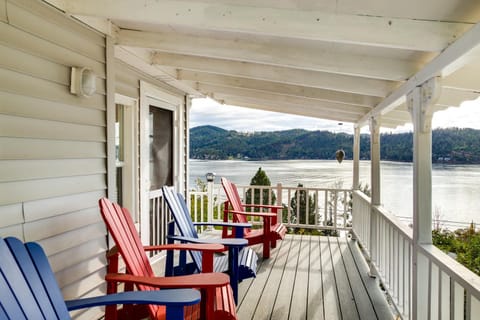 Harrison Getaway with Deck and Lake Views! House in Harrison