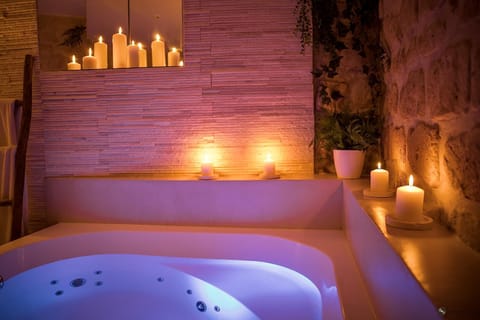 Hot Tub, Bathroom, Bath