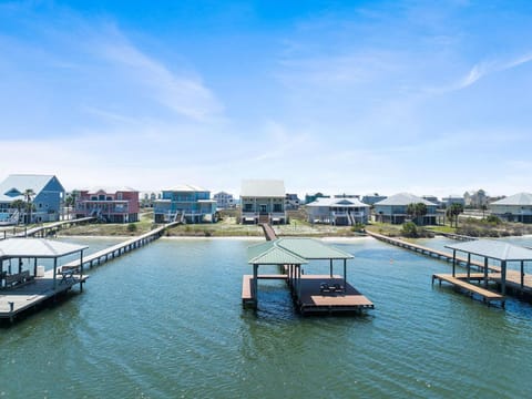 Lime In The Coconut House in West Beach