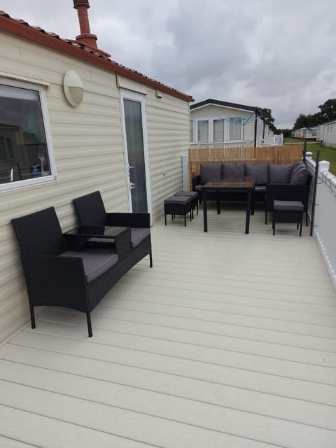 Holiday Caravan Campground/
RV Resort in Clacton-on-Sea