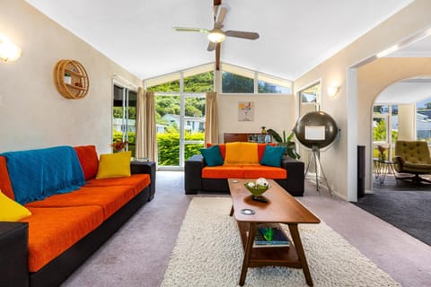 Living room, Seating area, Evening entertainment