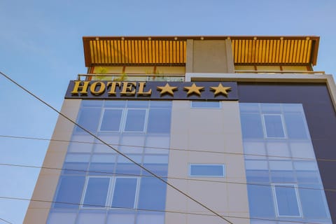 Property building, Facade/entrance, Property logo or sign