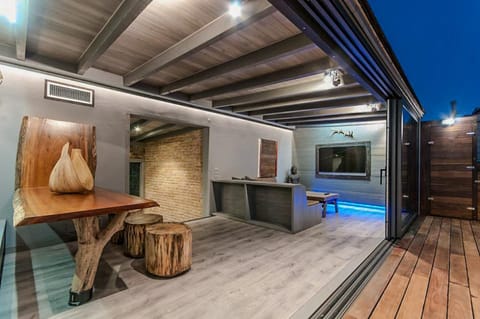 Balcony/Terrace, Living room, Seating area, Dining area