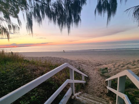 Nearby landmark, Beach, Sea view, Sunrise, Sunset