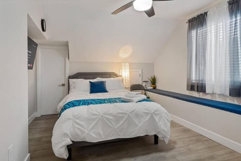 LA Home - FIFA Soccer, NBA Games, Universal Studios Apartment in Eagle Rock