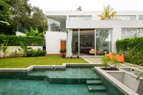 Balcony/Terrace, Pool view, Swimming pool