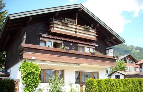 Property building, View (from property/room), Balcony/Terrace, Mountain view