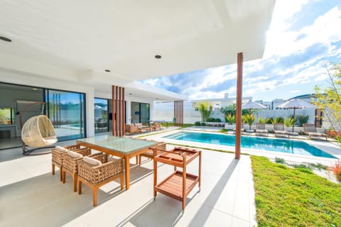 Patio, Day, Garden, View (from property/room), Balcony/Terrace, Pool view, Swimming pool, sunbed