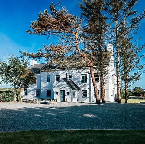 The Retreat By Birch Stays House in Wales