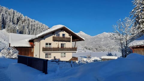 Property building, Winter, Mountain view