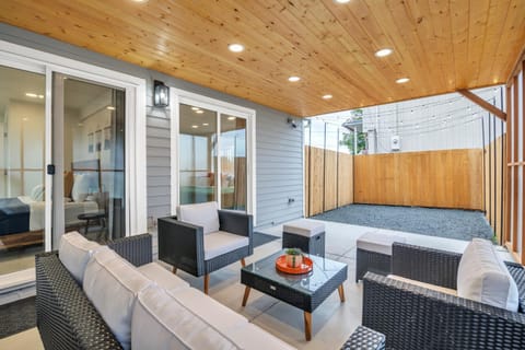 Pacific Northwest Retreat Duplex 3min from Seattle Apartment in SeaTac