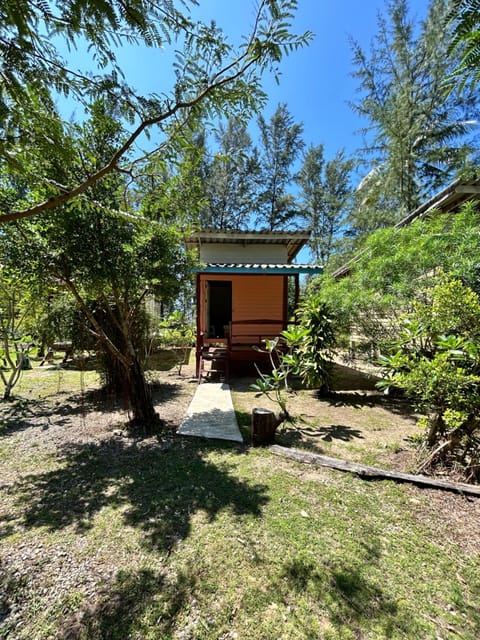 Hippy Trail Beach Village Bungalows Hotel in Sala Dan