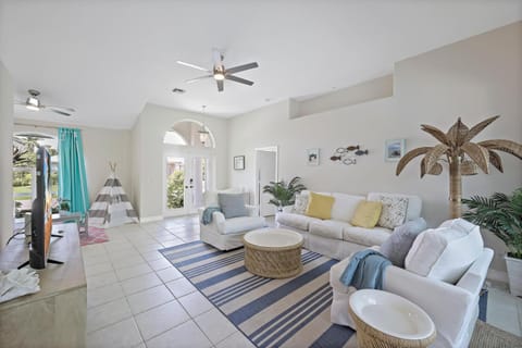 Family friendly home with pool and steps to beach House in Marco Island