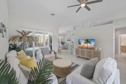 Family friendly home with pool and steps to beach House in Marco Island