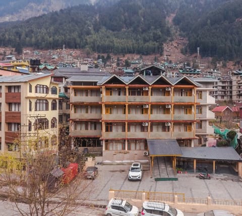 Property building, City view, Location, Parking