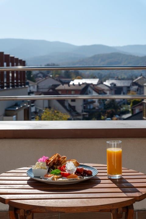 Balcony/Terrace, Breakfast